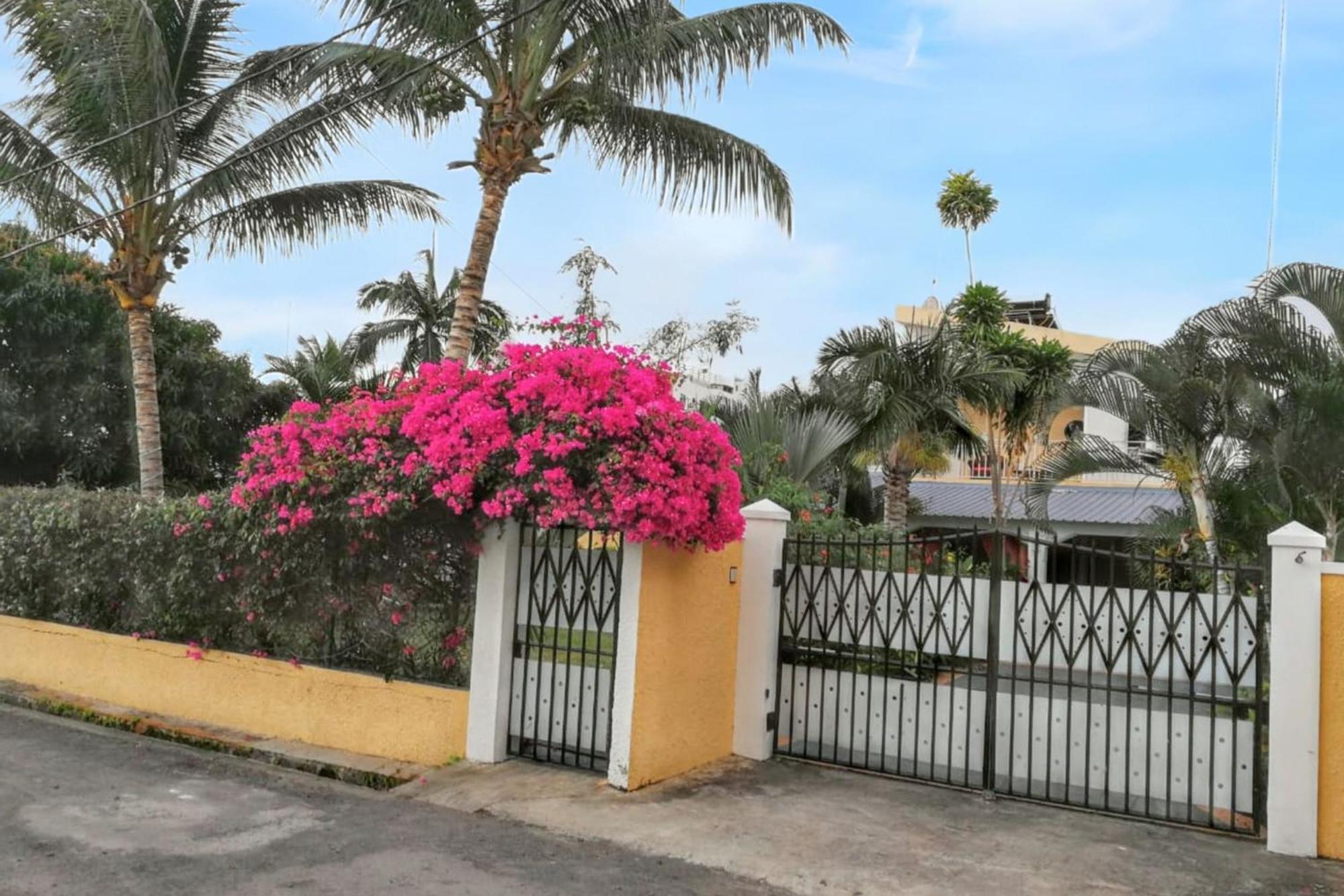 Charming Studio In Flic En Flac With Enclosed Garden 25M² 外观 照片