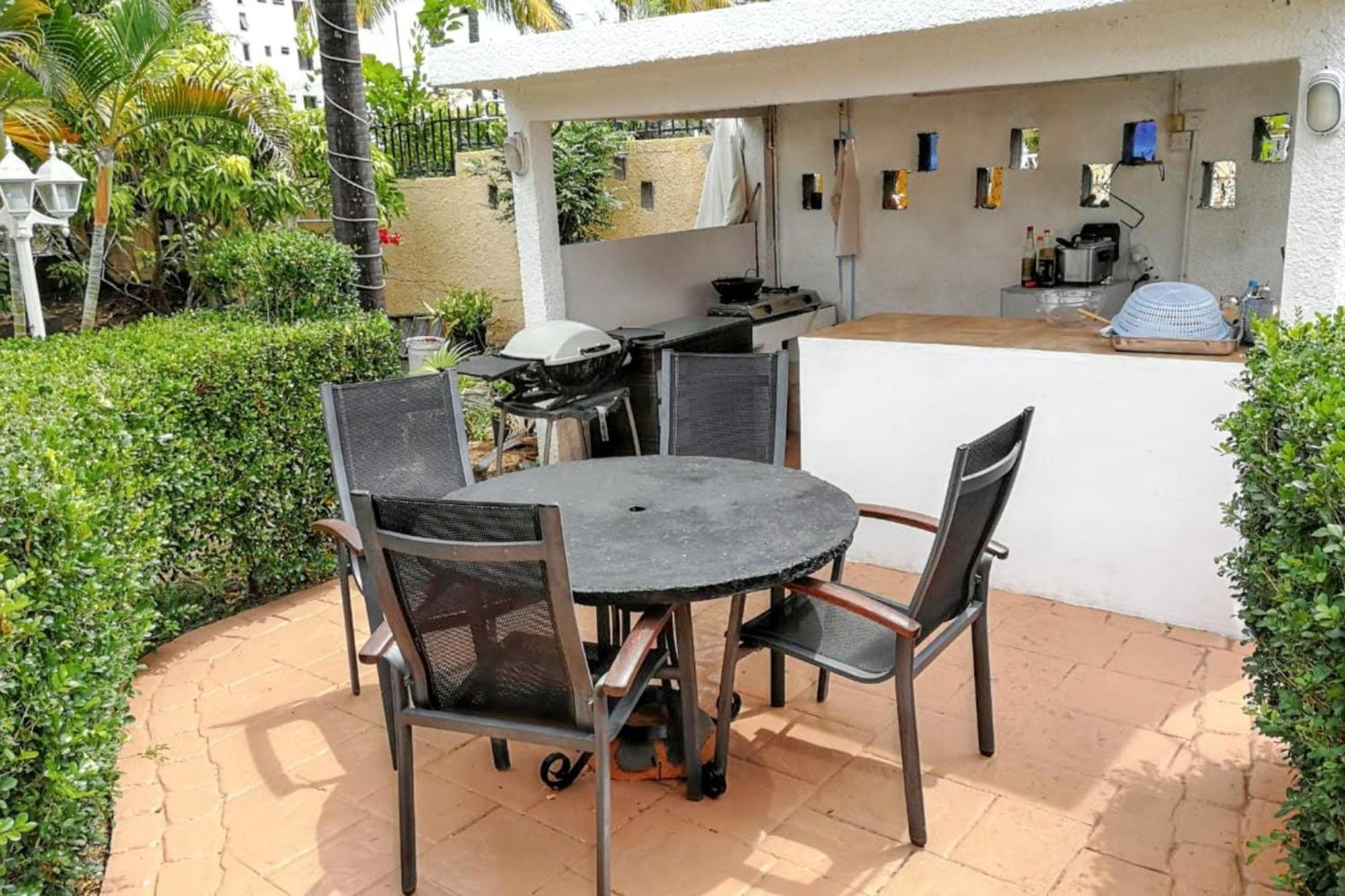 Charming Studio In Flic En Flac With Enclosed Garden 25M² 外观 照片